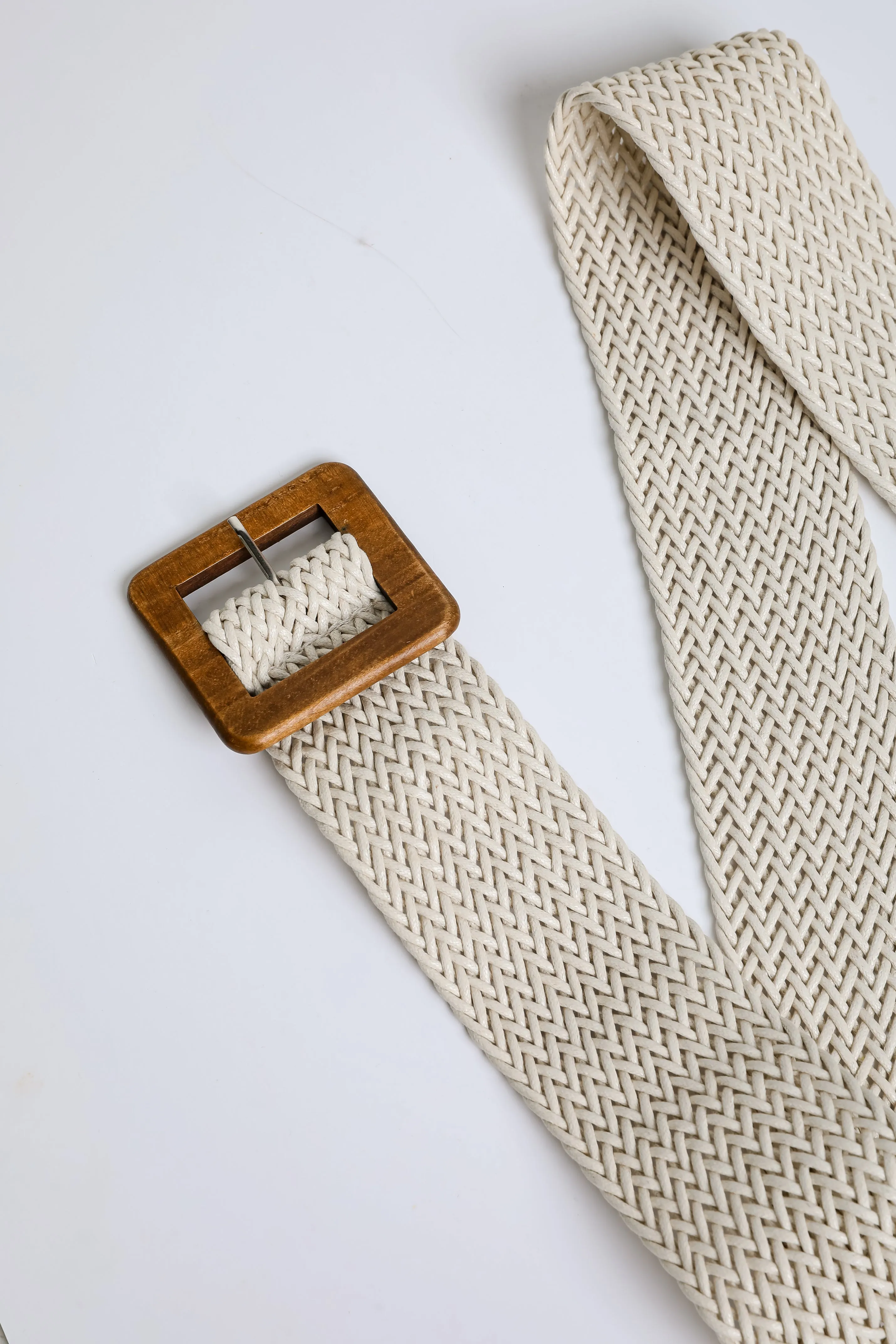 Catch My Drift White Straw Belt