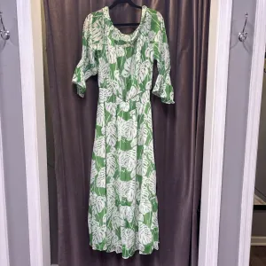 Chicos NWT Floral Maxi DRESSES 2