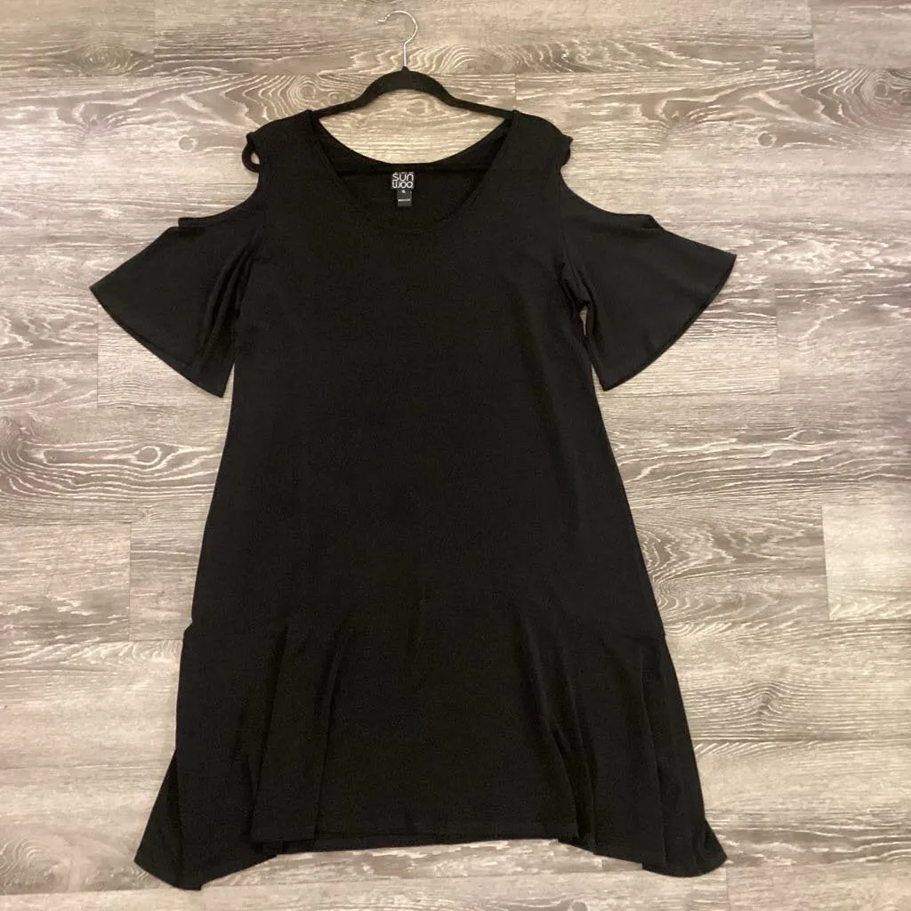 Clara Sun Woo Cold Shoulder Knit DRESSES XL