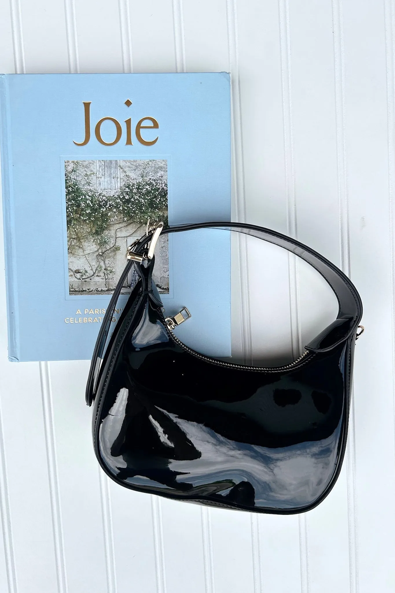 Enviable Pick Enamel Hobo Crossbody Handbag