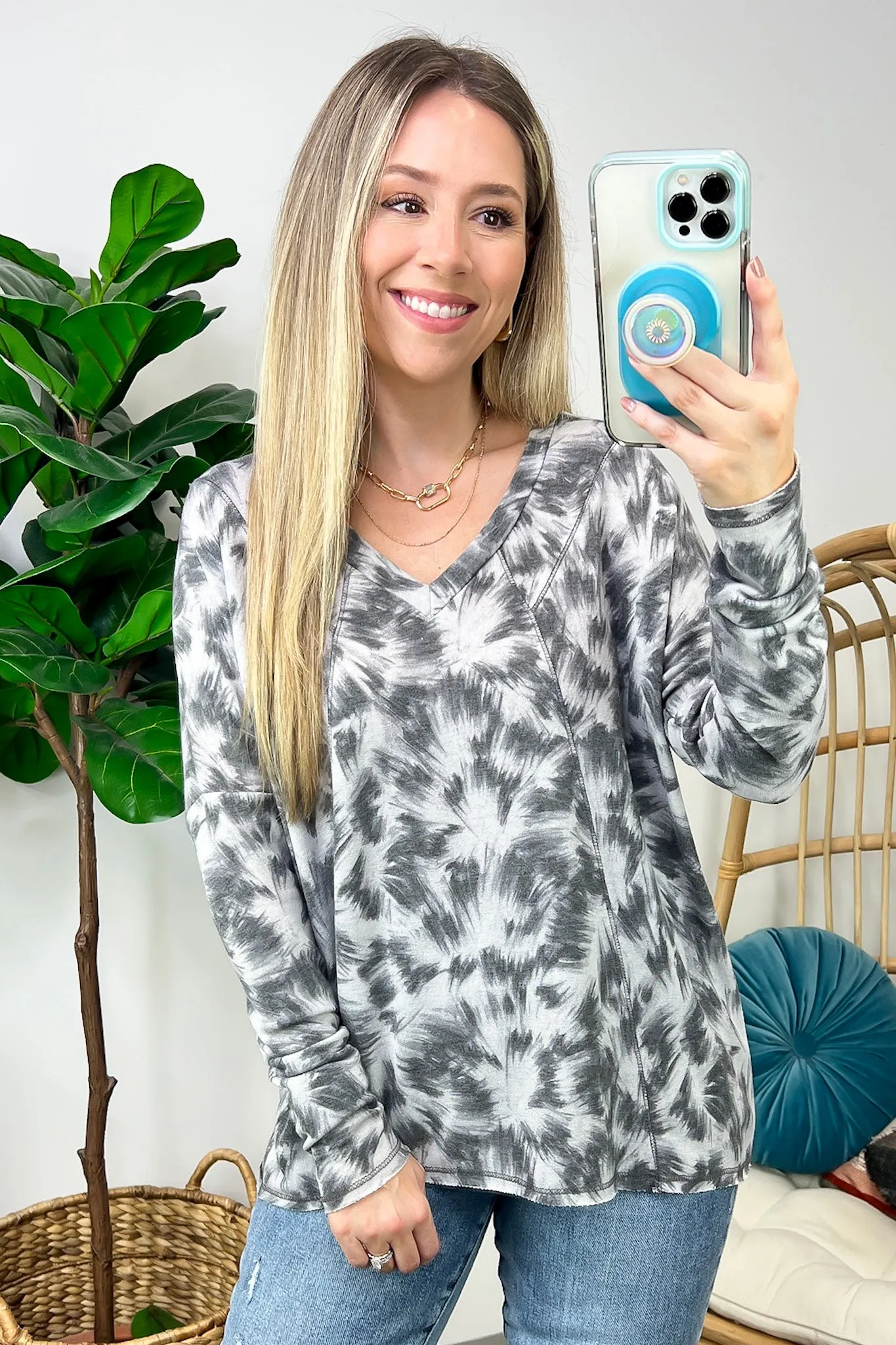 Ideal Style Abstract Brushstrokes V-Neck Top - FINAL SALE