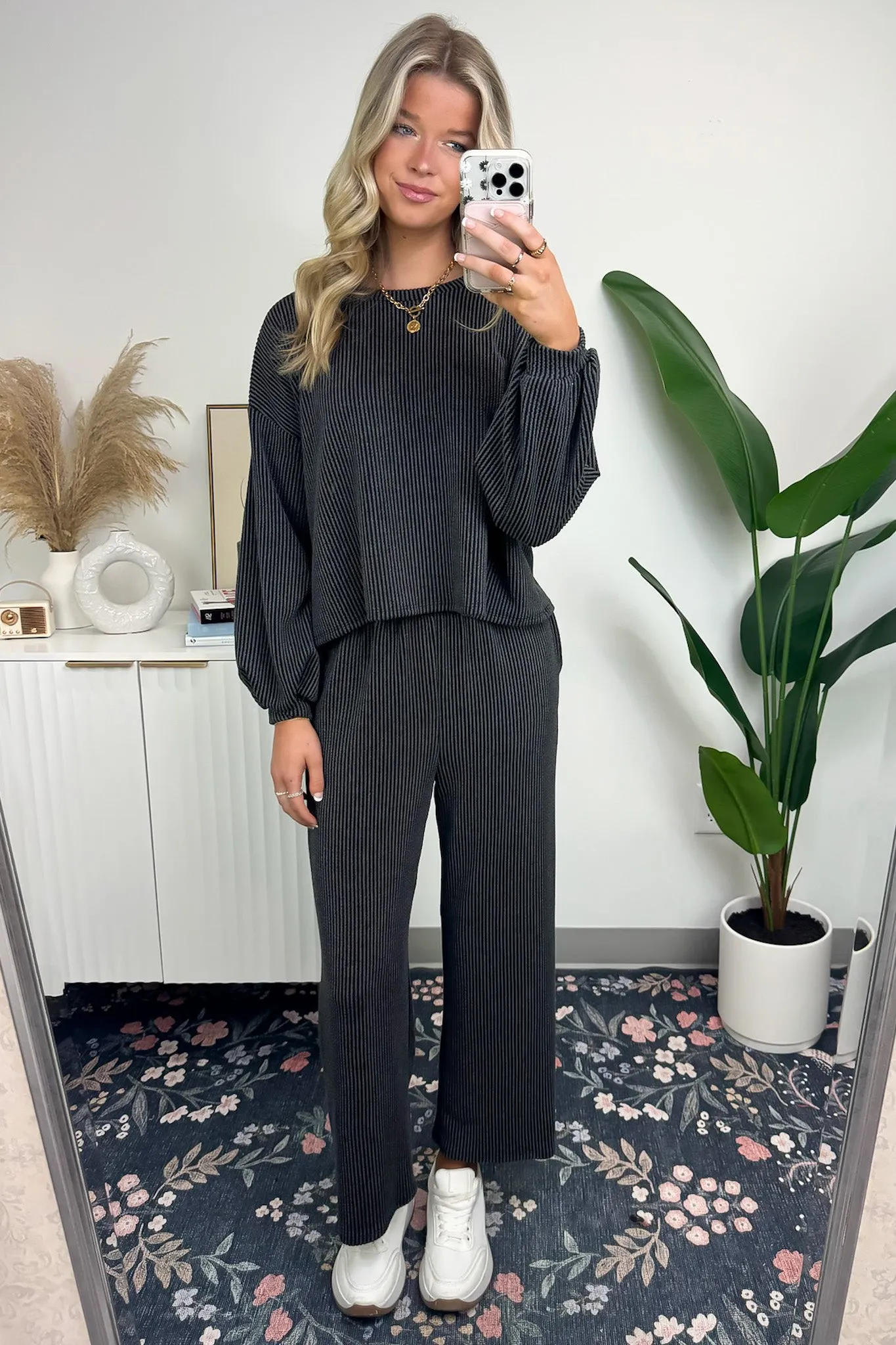 Manifest Ribbed Long Sleeve Relaxed Top - FINAL SALE