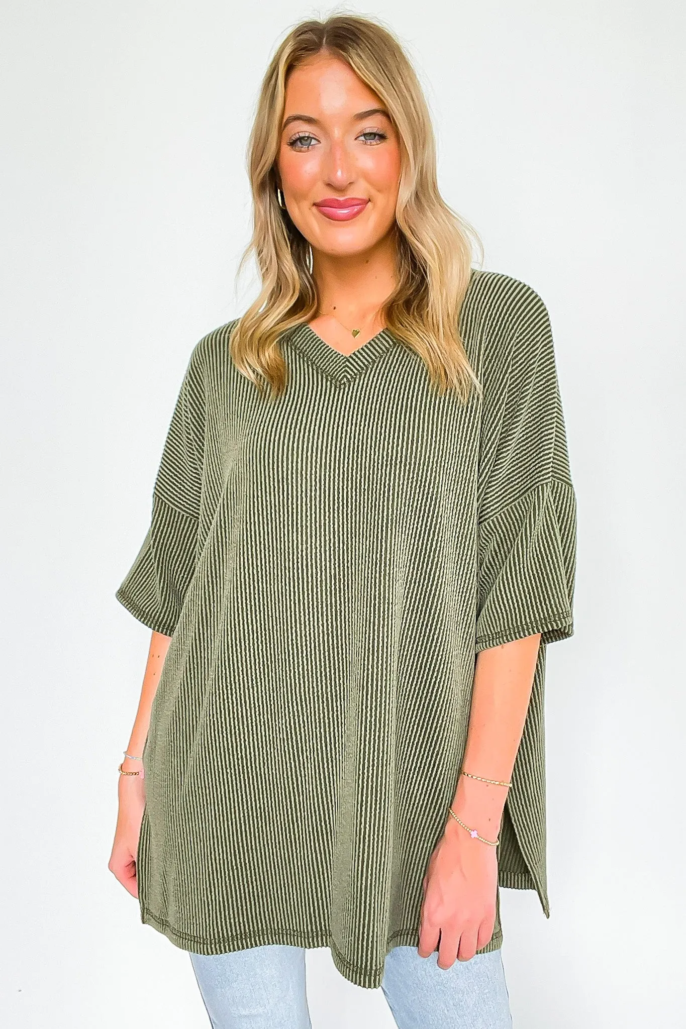 Off the Clock V-Neck Rib Knit Short Sleeve Top