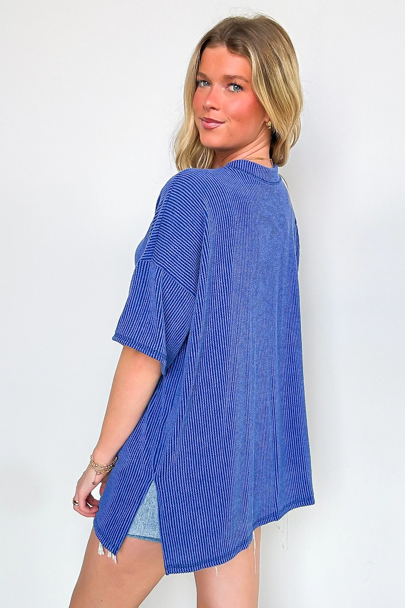 Off the Clock V-Neck Rib Knit Short Sleeve Top