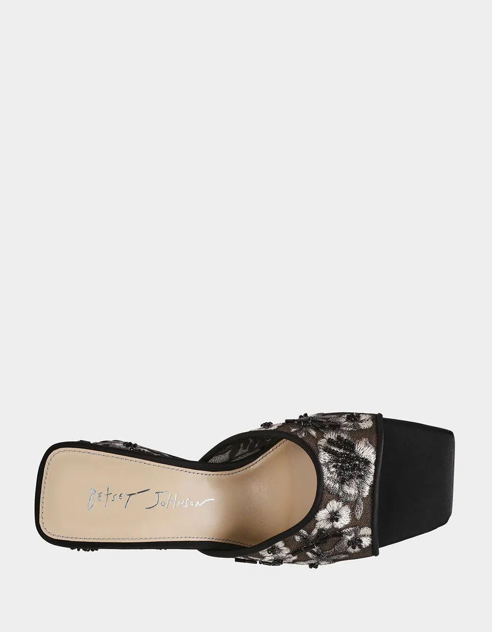 ROO BLACK Betsey Johnson