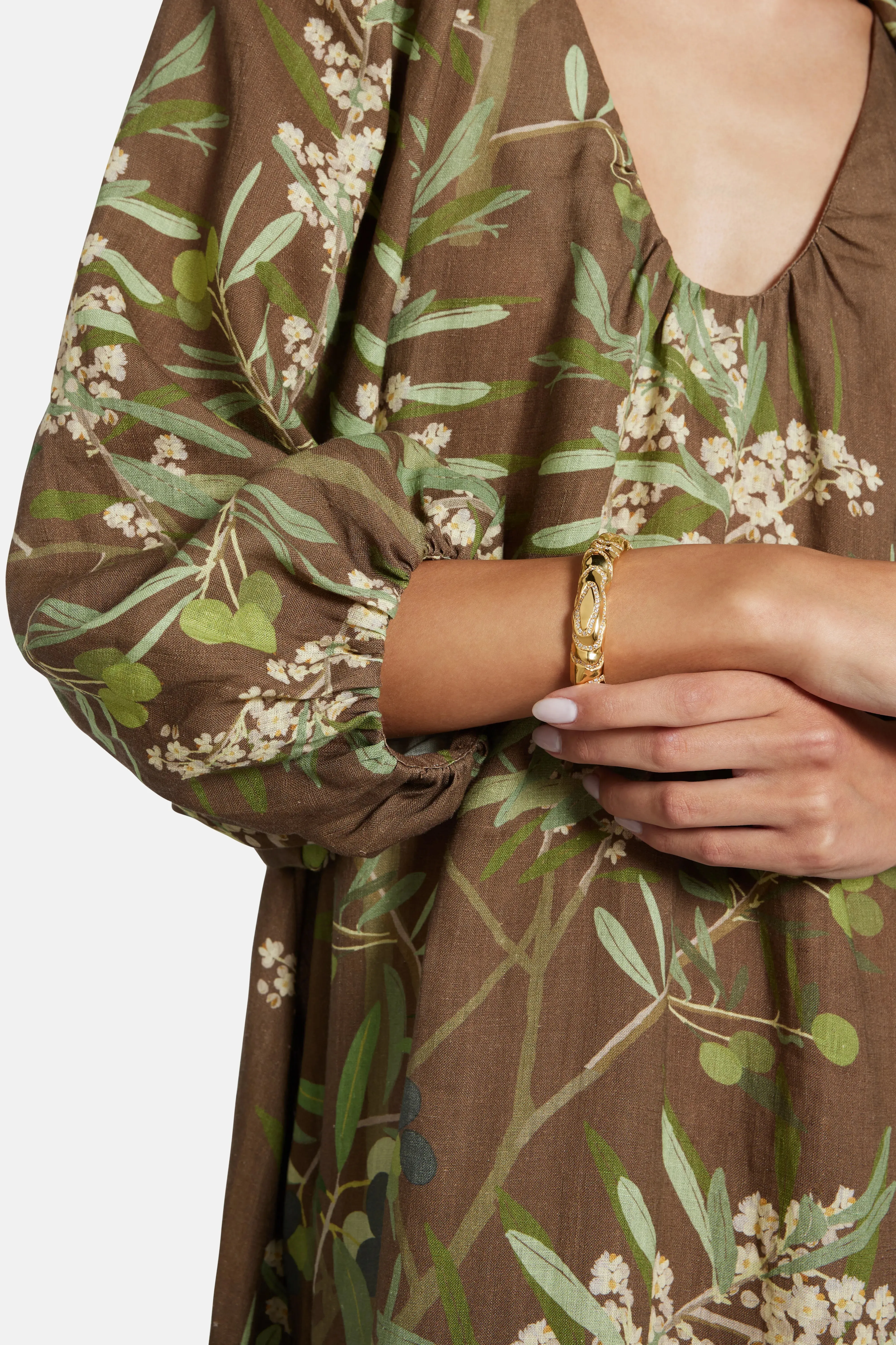 Statement Wave Bangle with Handset Stones in Gold